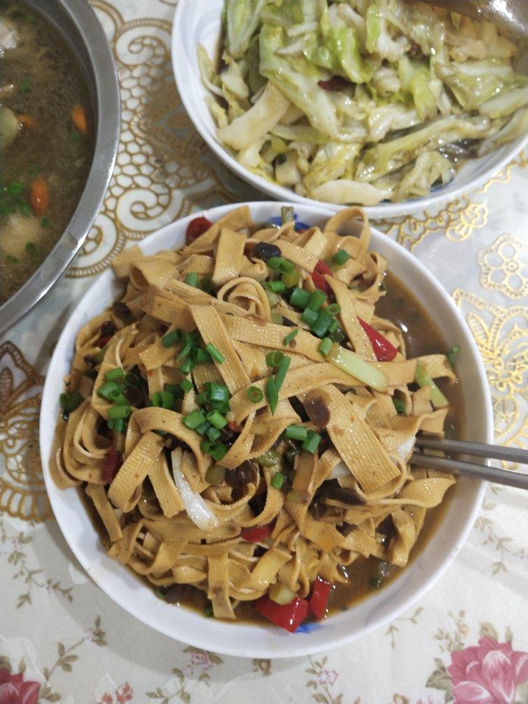 不炸不炒不凉拌的豆腐皮
