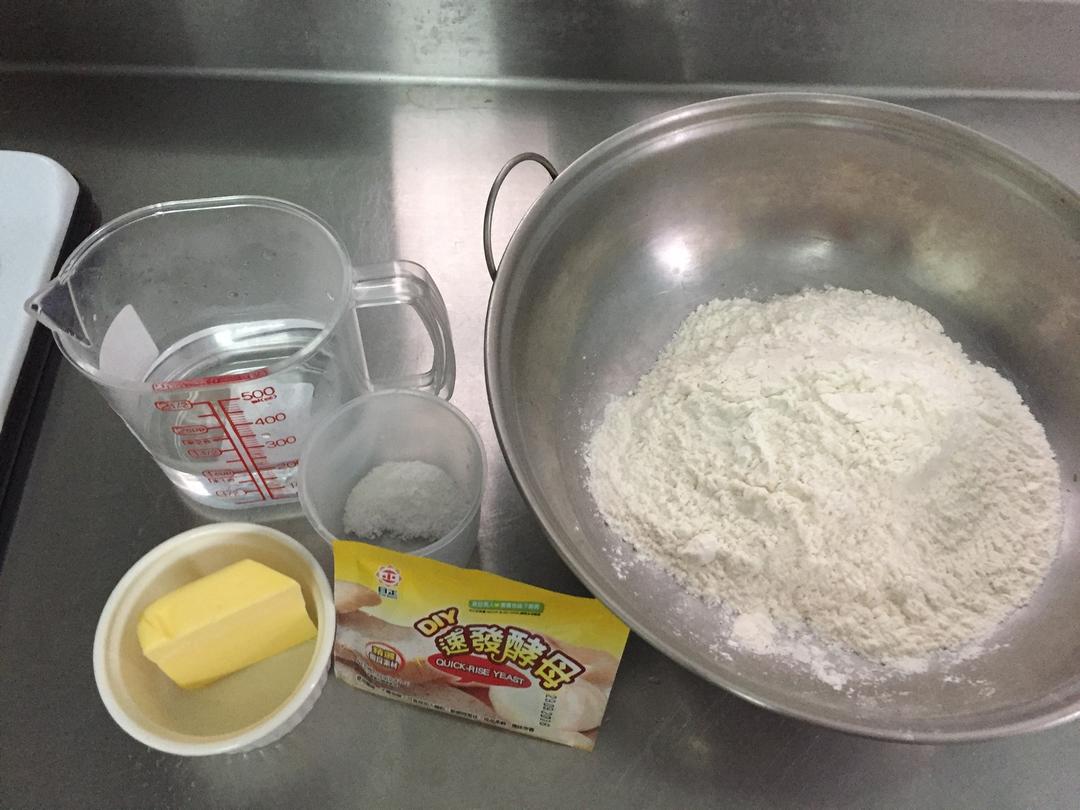 纯奶手撕吐司的做法 步骤1