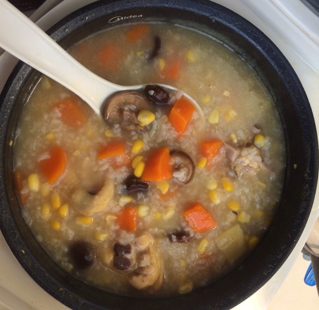 香菇鸡肉粥
