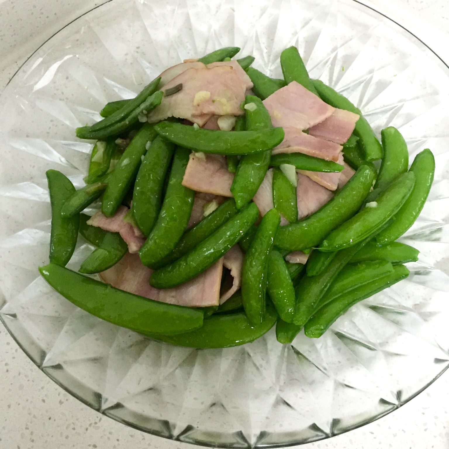 腊味炒甜豆