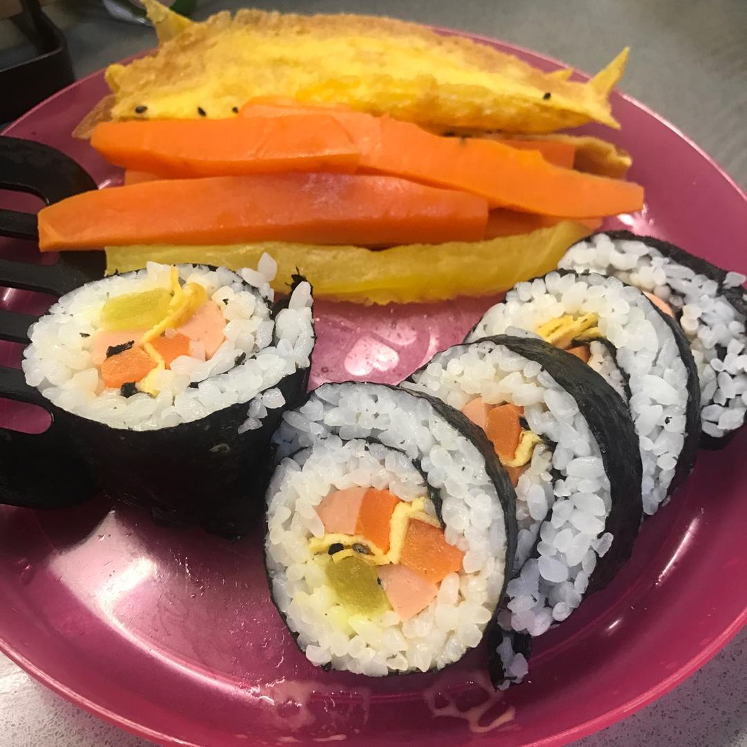 紫菜卷寿司