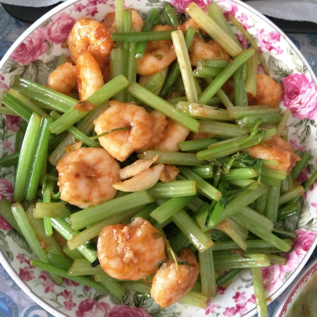 三色炒虾仁