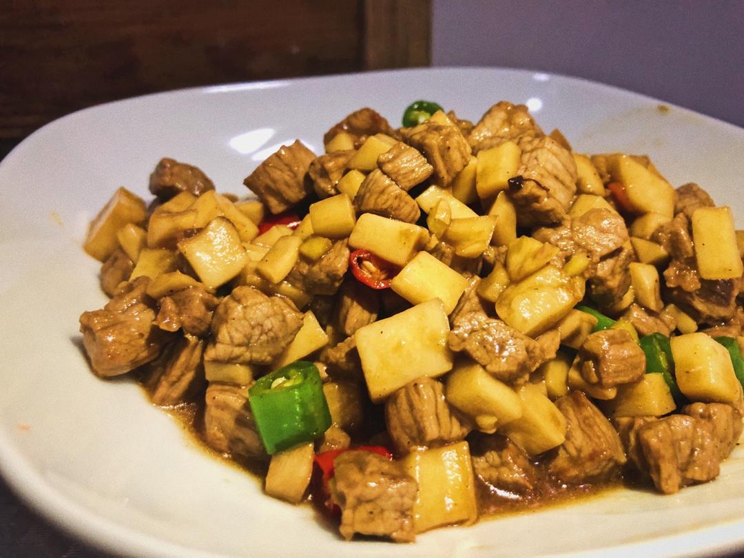 家常菜~杏鲍菇烧牛肉粒