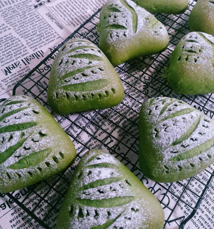 抹茶蔓越莓奶酪软欧