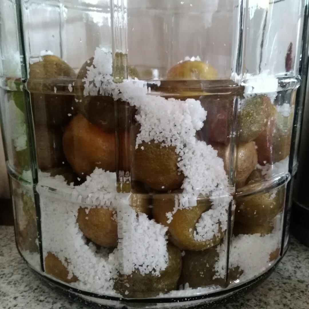 腌咸柠檬