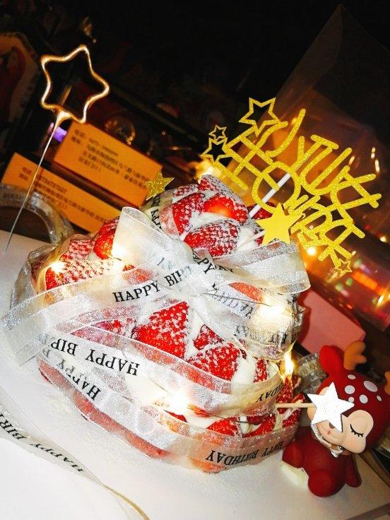 火热圣诞草莓塔