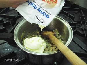 奶油蘑菇義大利麵【醬汁篇】的做法 步骤11