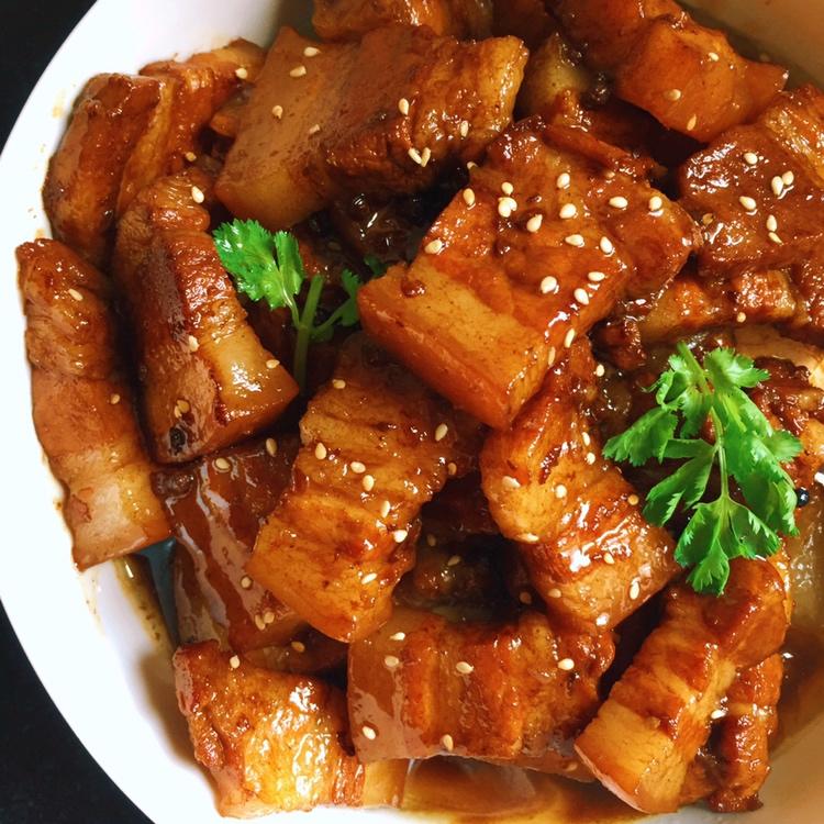 红烧肉-香糯不油腻四方四正颤颤悠悠