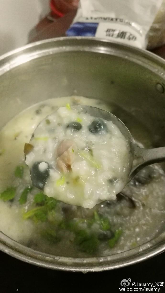 皮蛋瘦肉粥的做法
