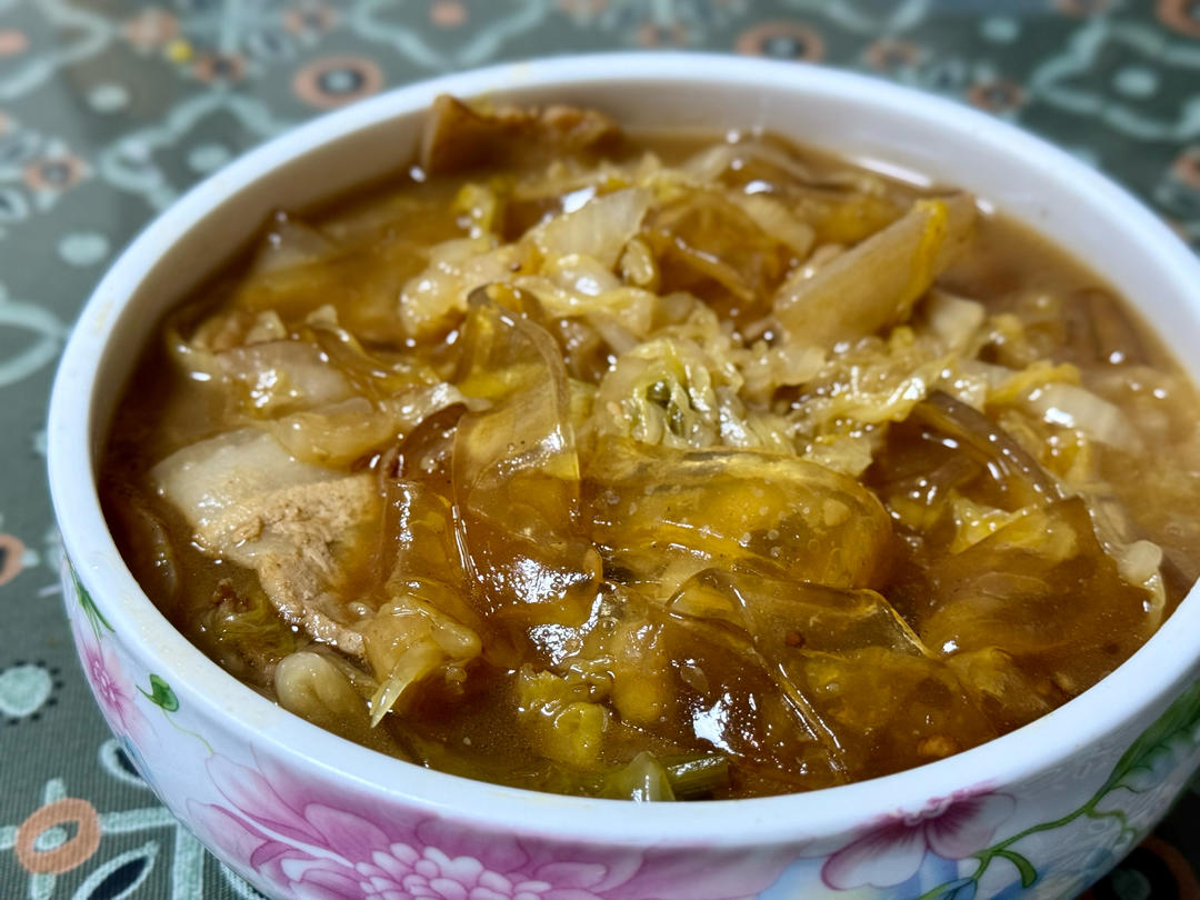 东北酸菜猪肉炖粉条