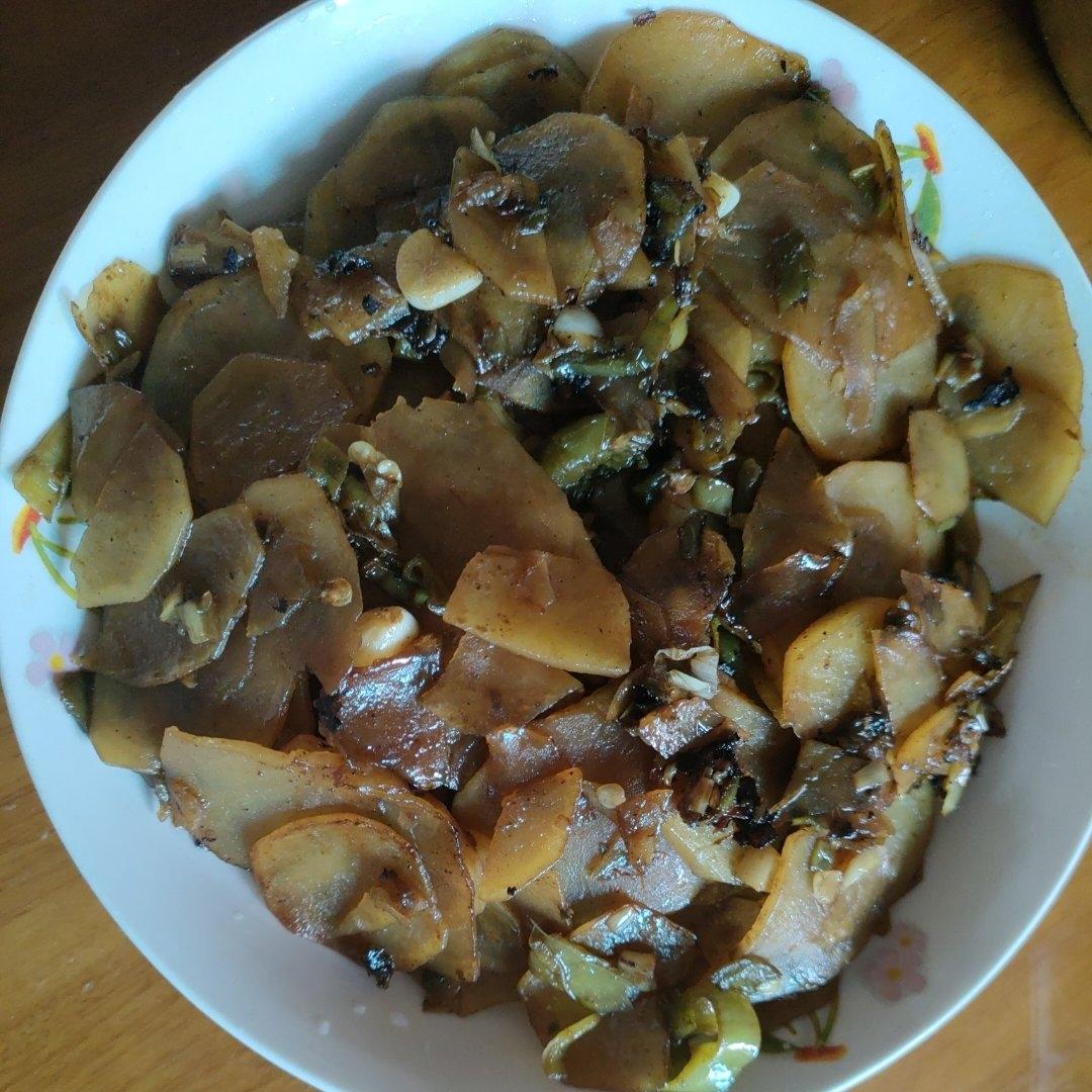 比肉都好吃的青椒炒土豆片😋简单又美味❗️