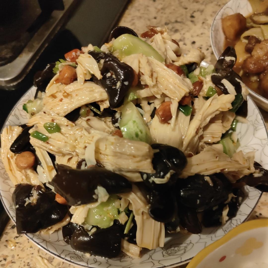 凉拌（腐竹木耳黄瓜）