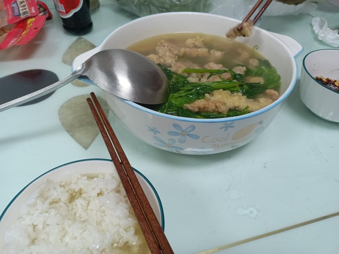 超级鲜美好喝的豌豆尖酥肉汤！