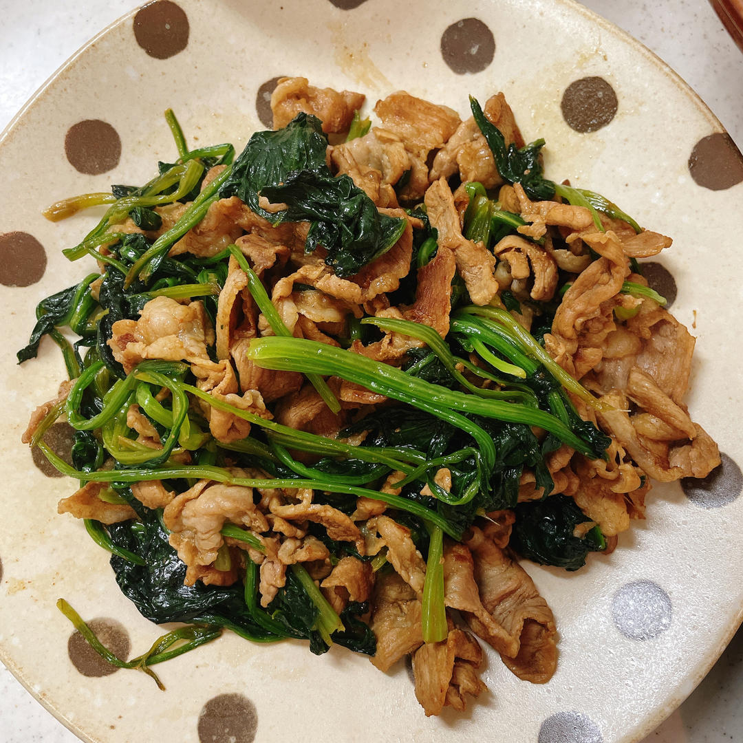 菠菜炒肉