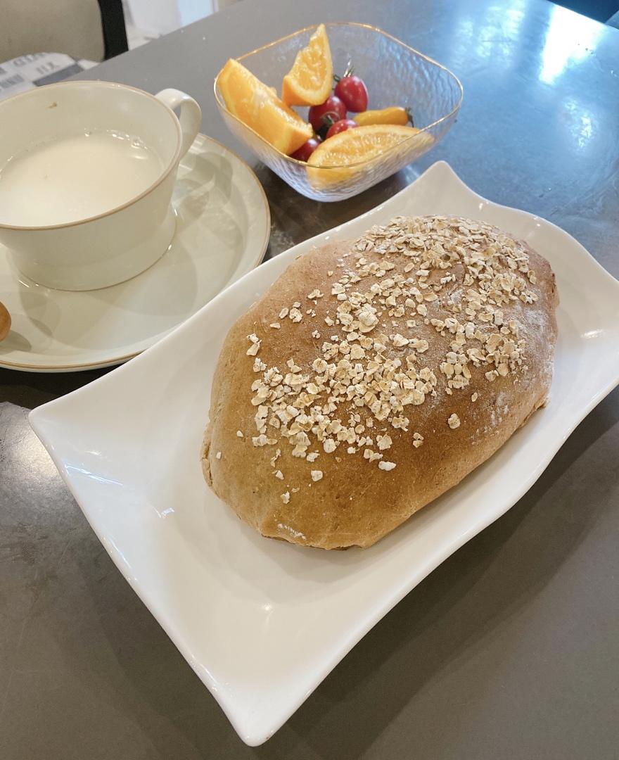 软到你无法想象的全麦面包，燕麦软欧