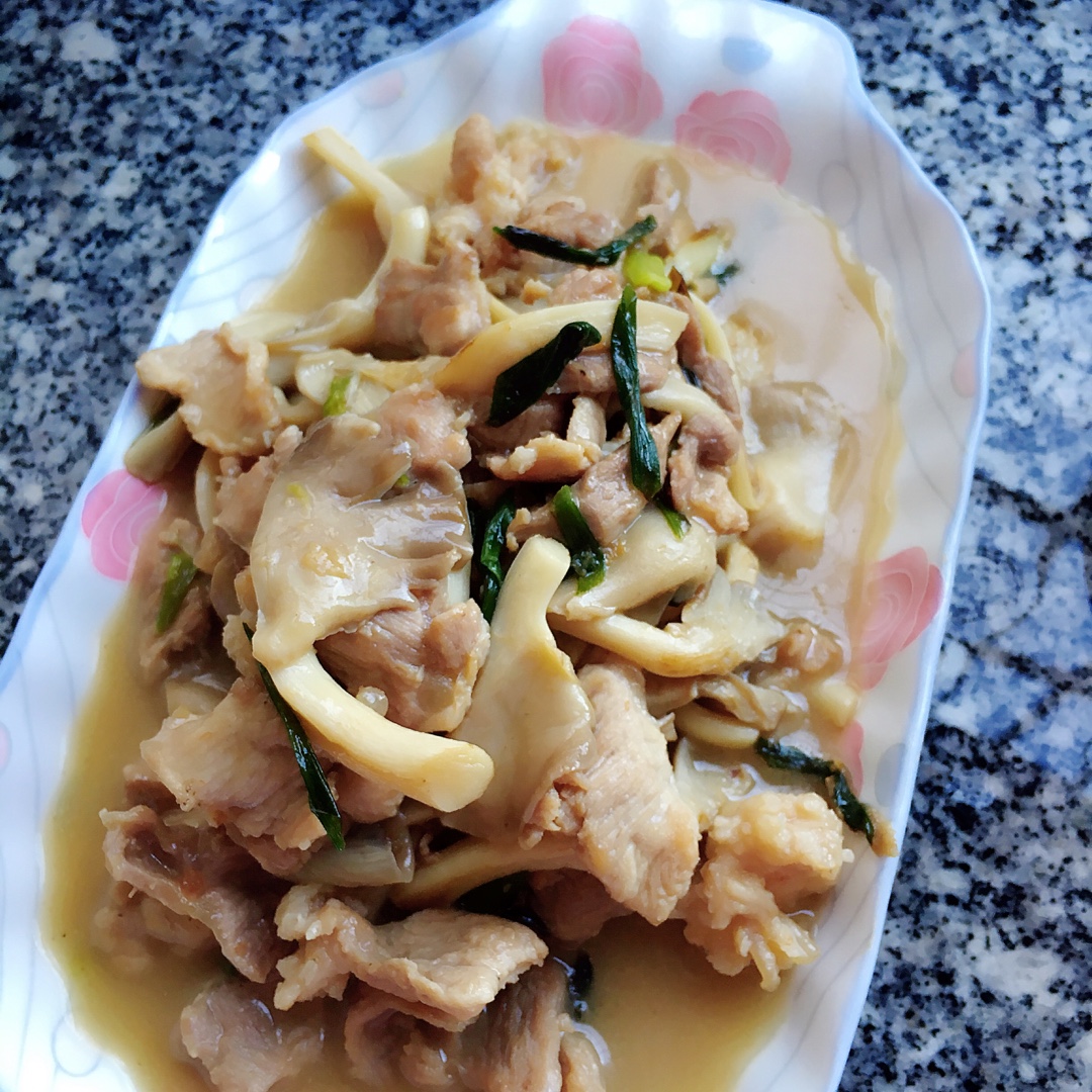 平菇肉片
