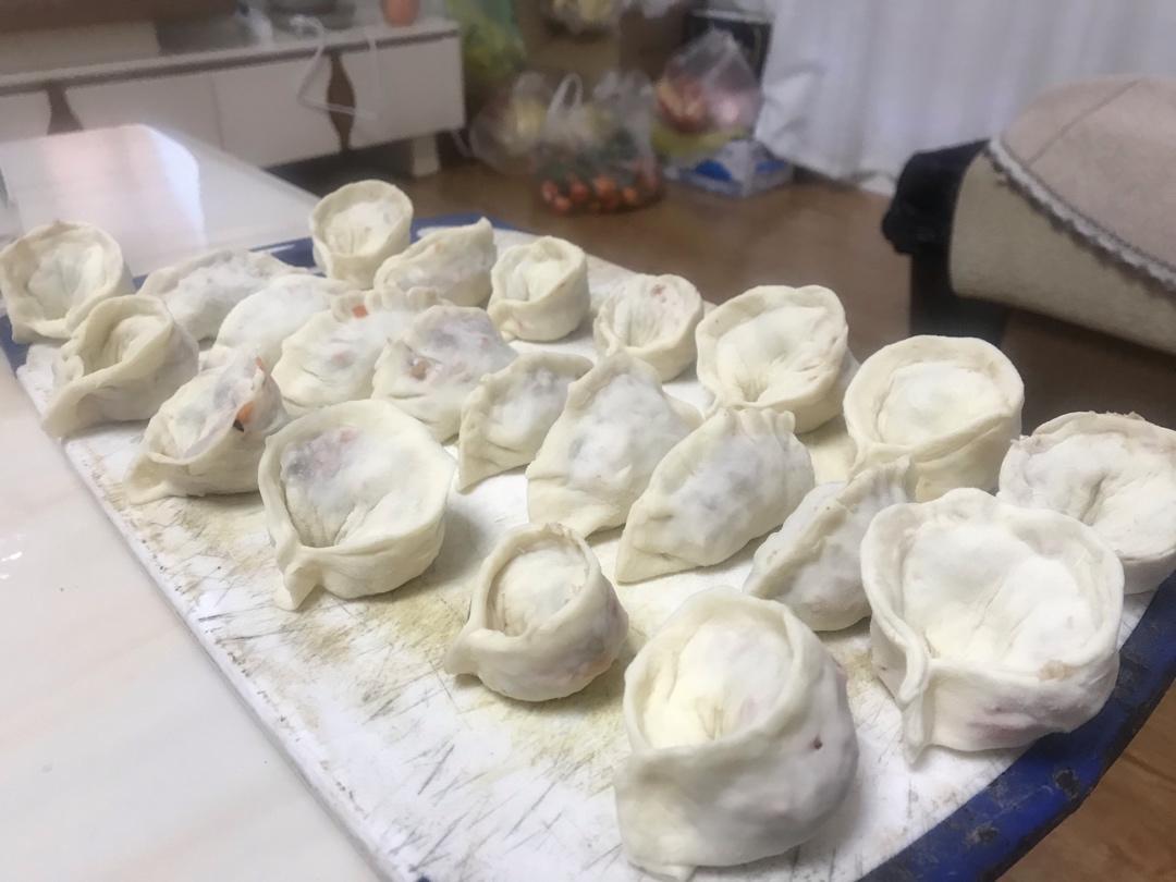 手工揉面三分钟，又韧又薄又好包的饺子皮