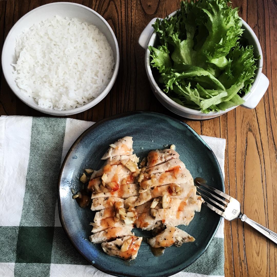 酷炫屌炸天好吃的煎鸡胸肉（香蒜蜂蜜煎鸡胸肉）