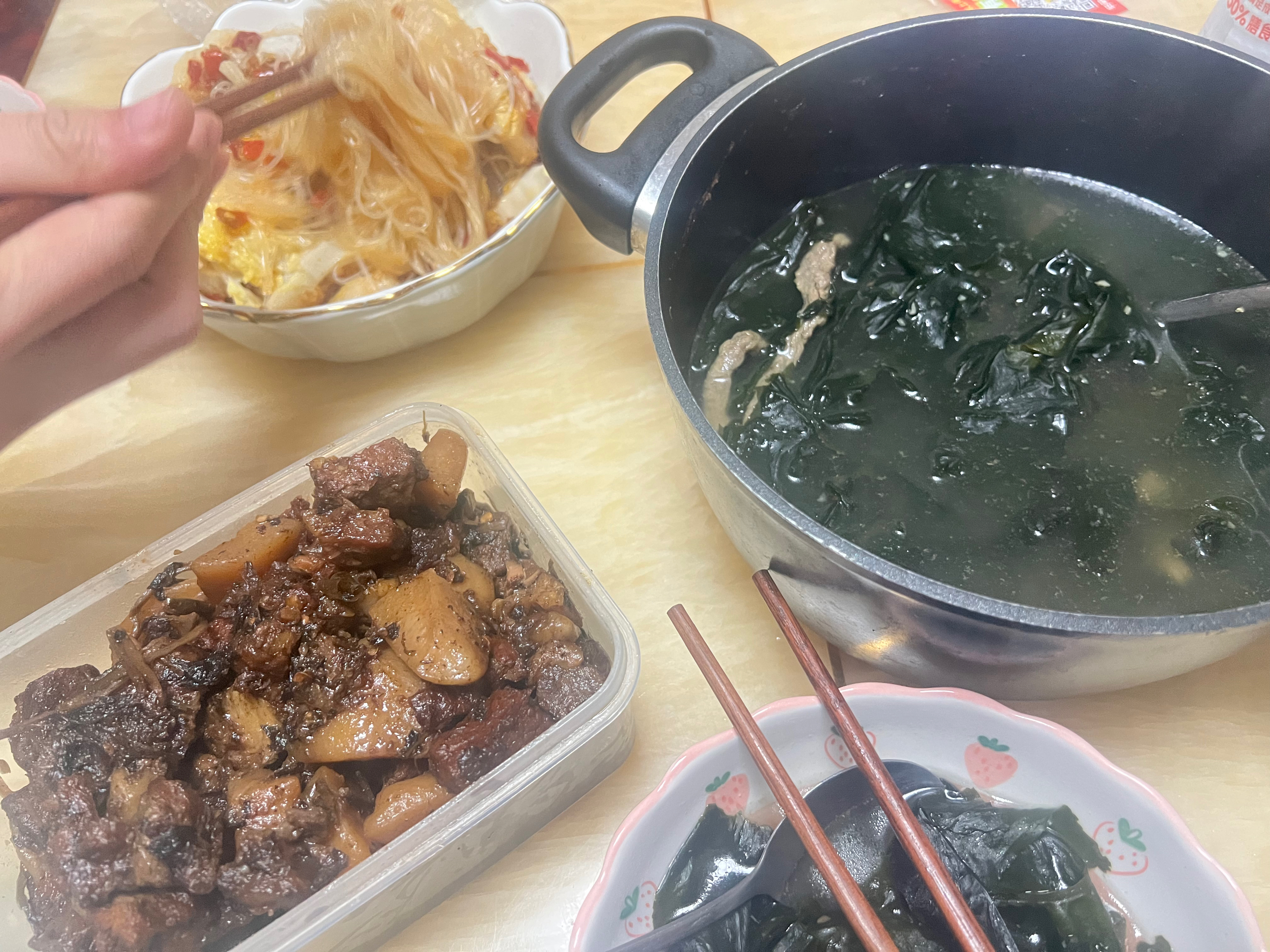 韩式酱牛肉电饭煲版的做法