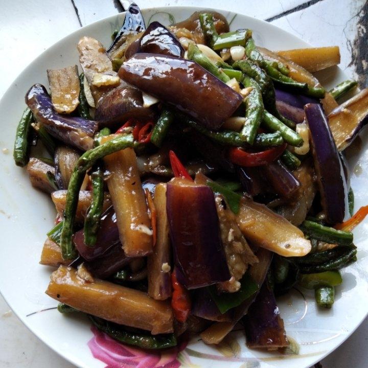 豆角烧茄子