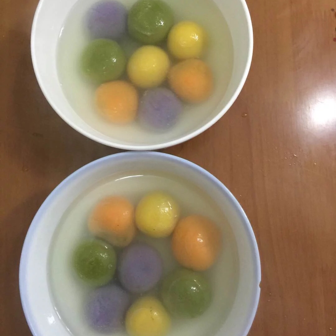 彩色汤圆