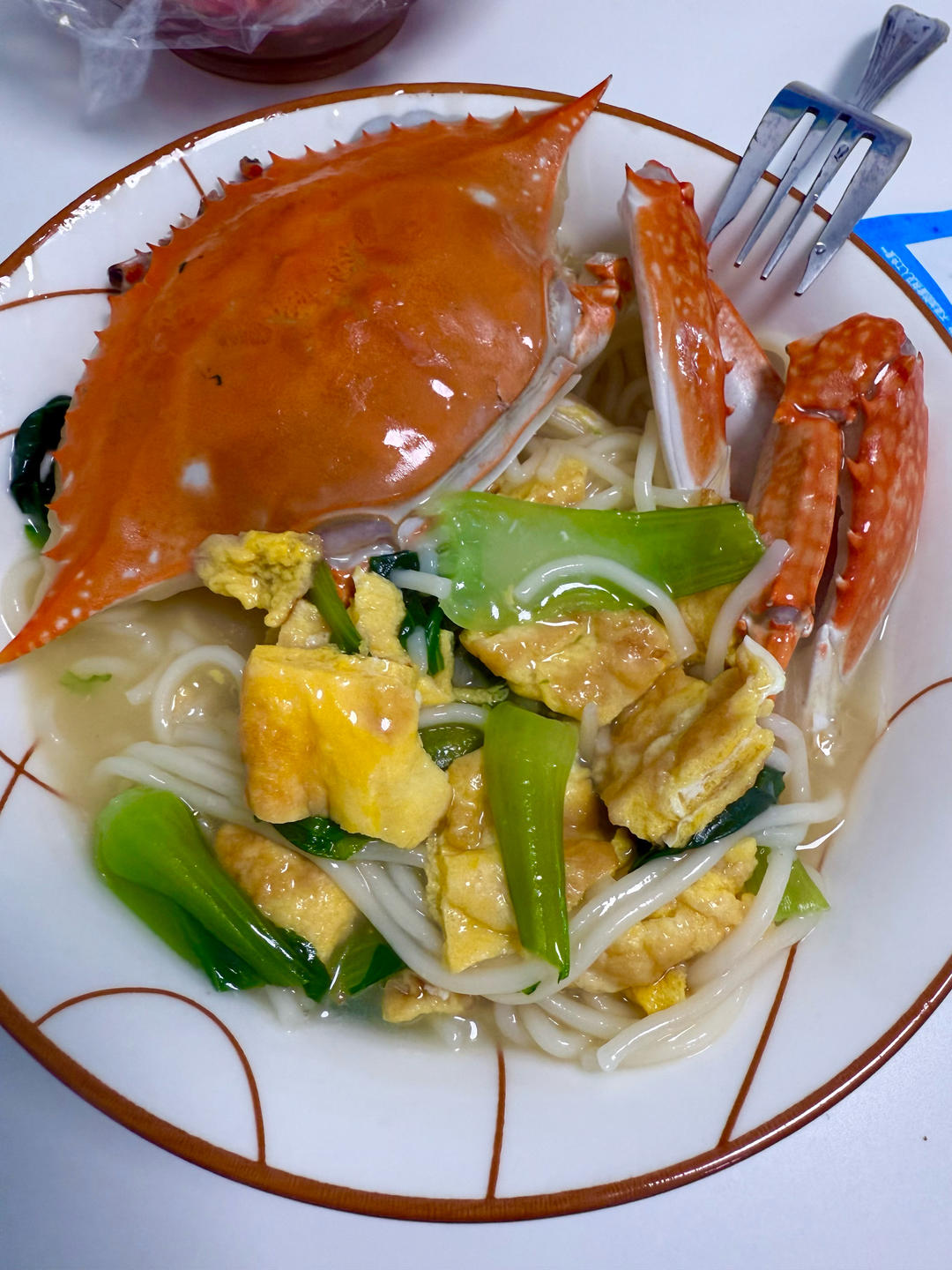 特别鲜的螃蟹海鲜面，汤面