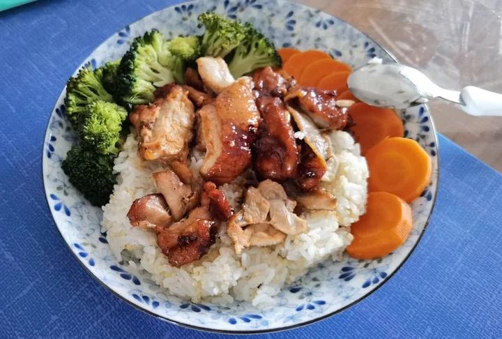 照烧鸡腿饭