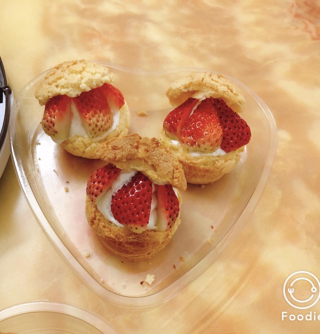 十分美味的酥皮泡芙