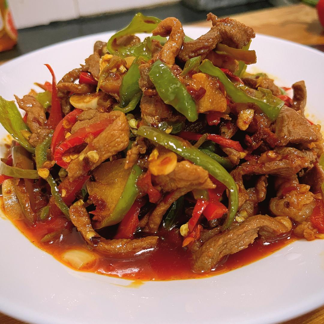 湘菜青椒炒肉丝下饭必备