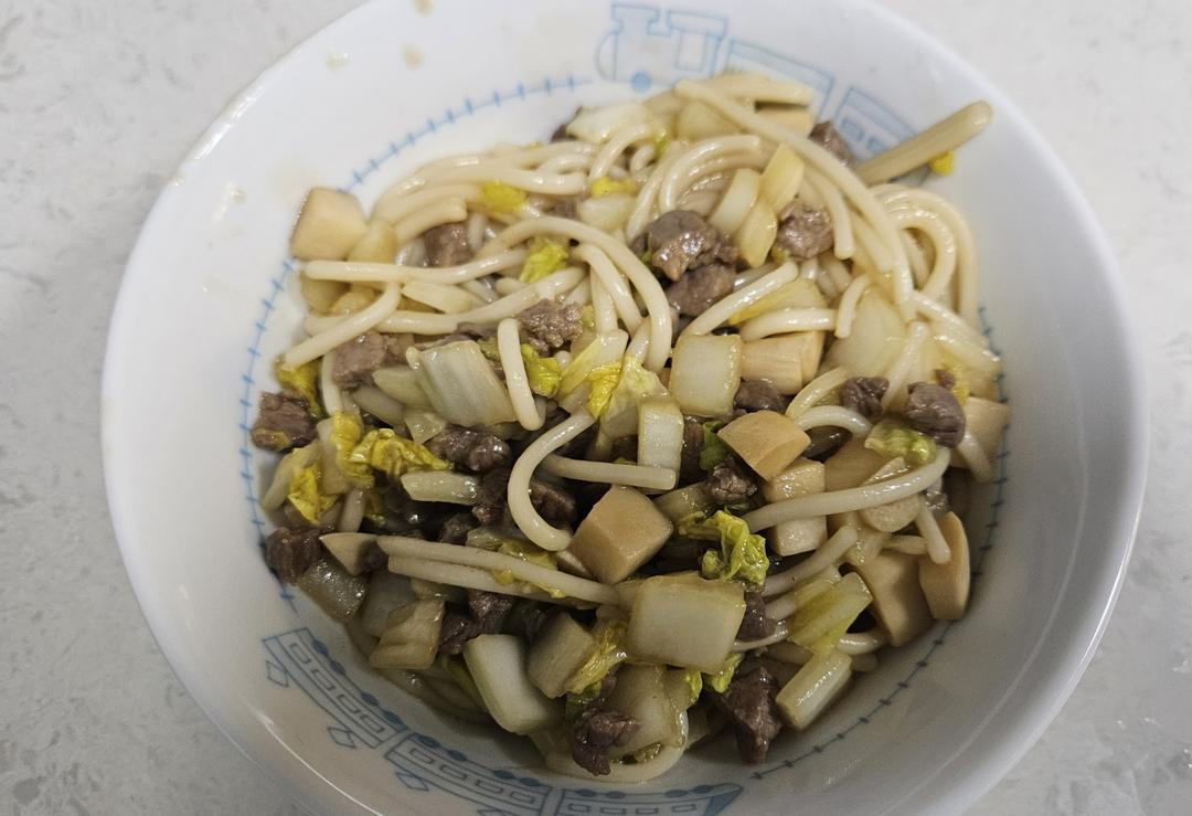 大白菜牛肉沫拌面