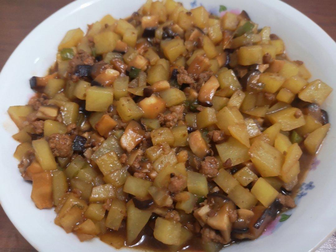 ㊙️香菇土豆肉沫拌饭❗️比外卖还好吃