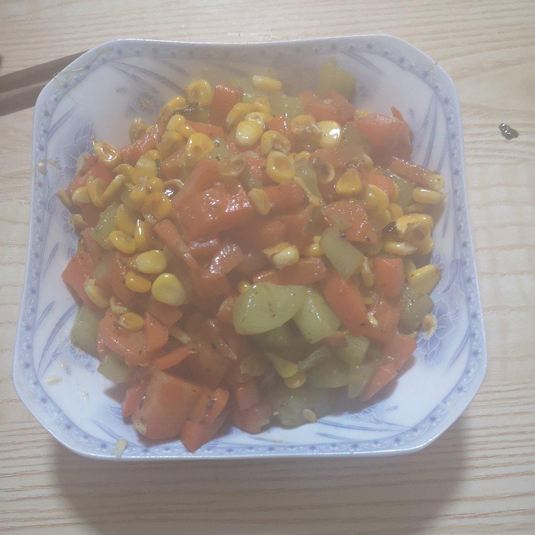 胡萝卜玉米炒黄瓜