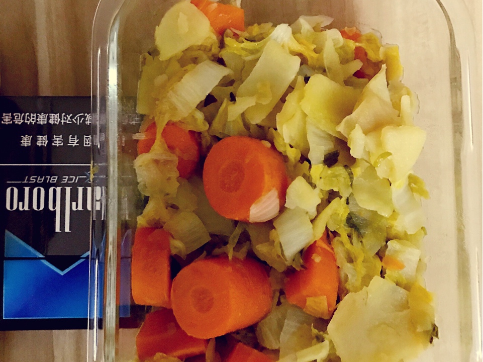 白菜炖土豆胡萝卜的做法