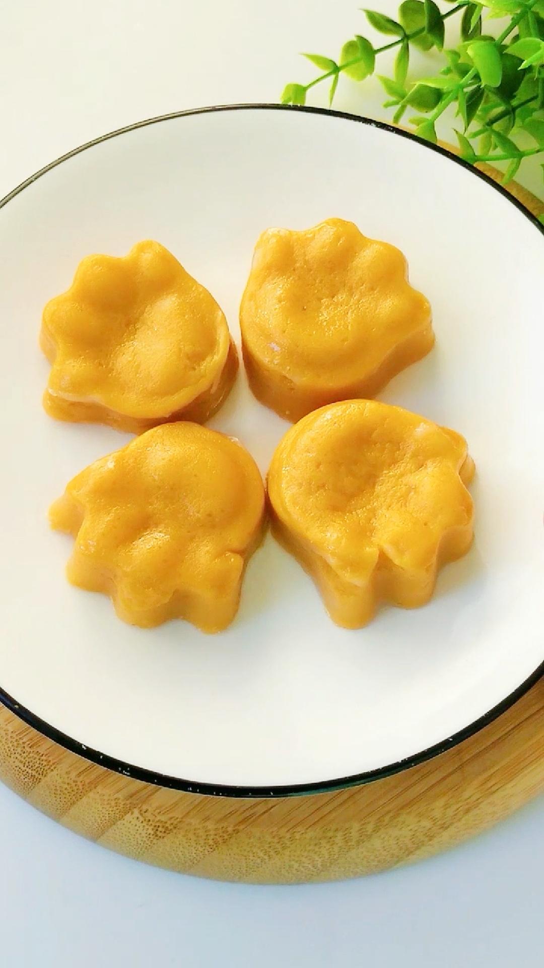 胡萝卜蒸糕无蛋版 8+宝宝辅食的做法