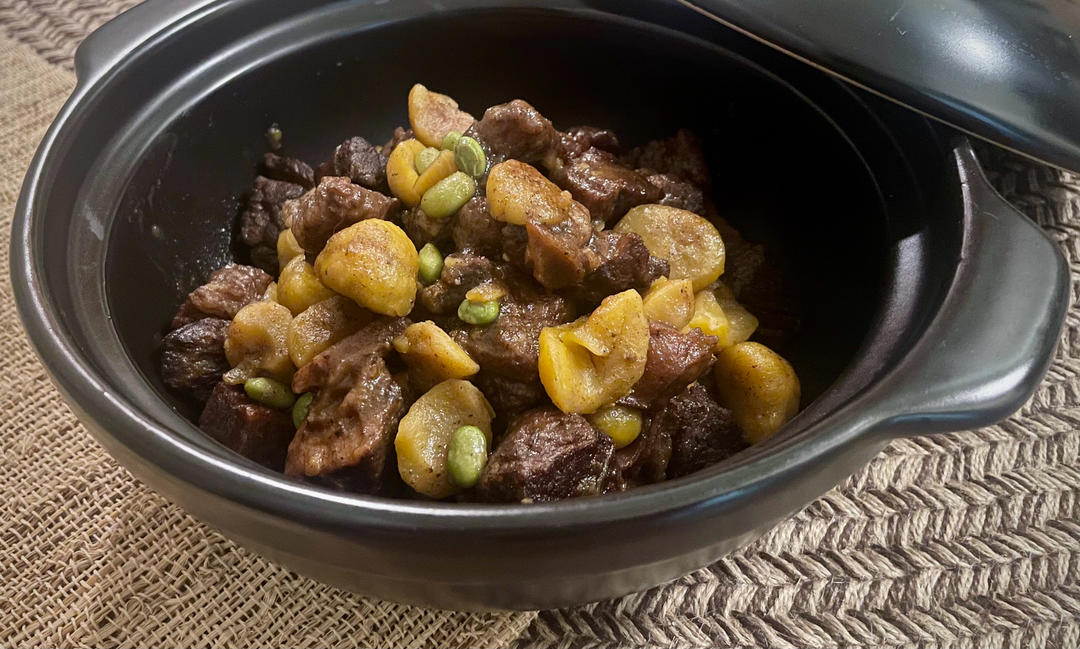 【红茶板栗炖牛排骨】冬天最爱的一锅炖！鲜香微辣，好吃到汁都不剩！