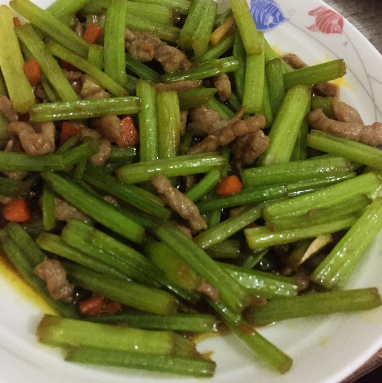 肉丝炒芹菜