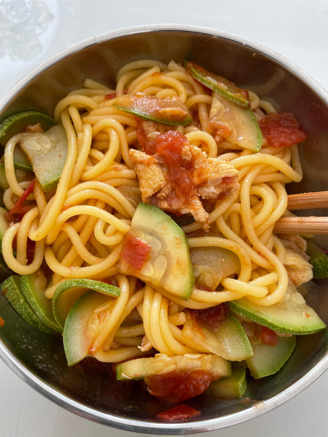 好吃的停不下来的西红柿鸡蛋拌面