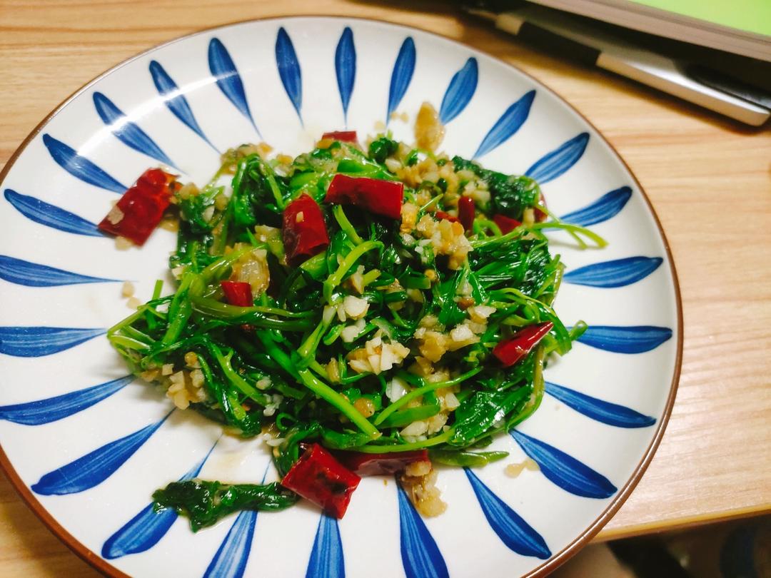 炝炒空心菜（不黑的秘密）