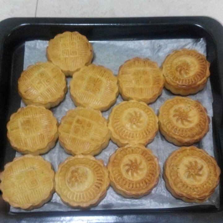 广式月饼——蛋黄莲蓉月饼