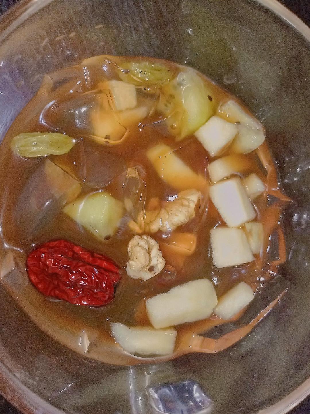 自制晶莹剔透、口感凉滑的——冰粉粉