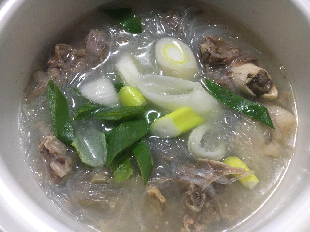 清炖羊肉汤