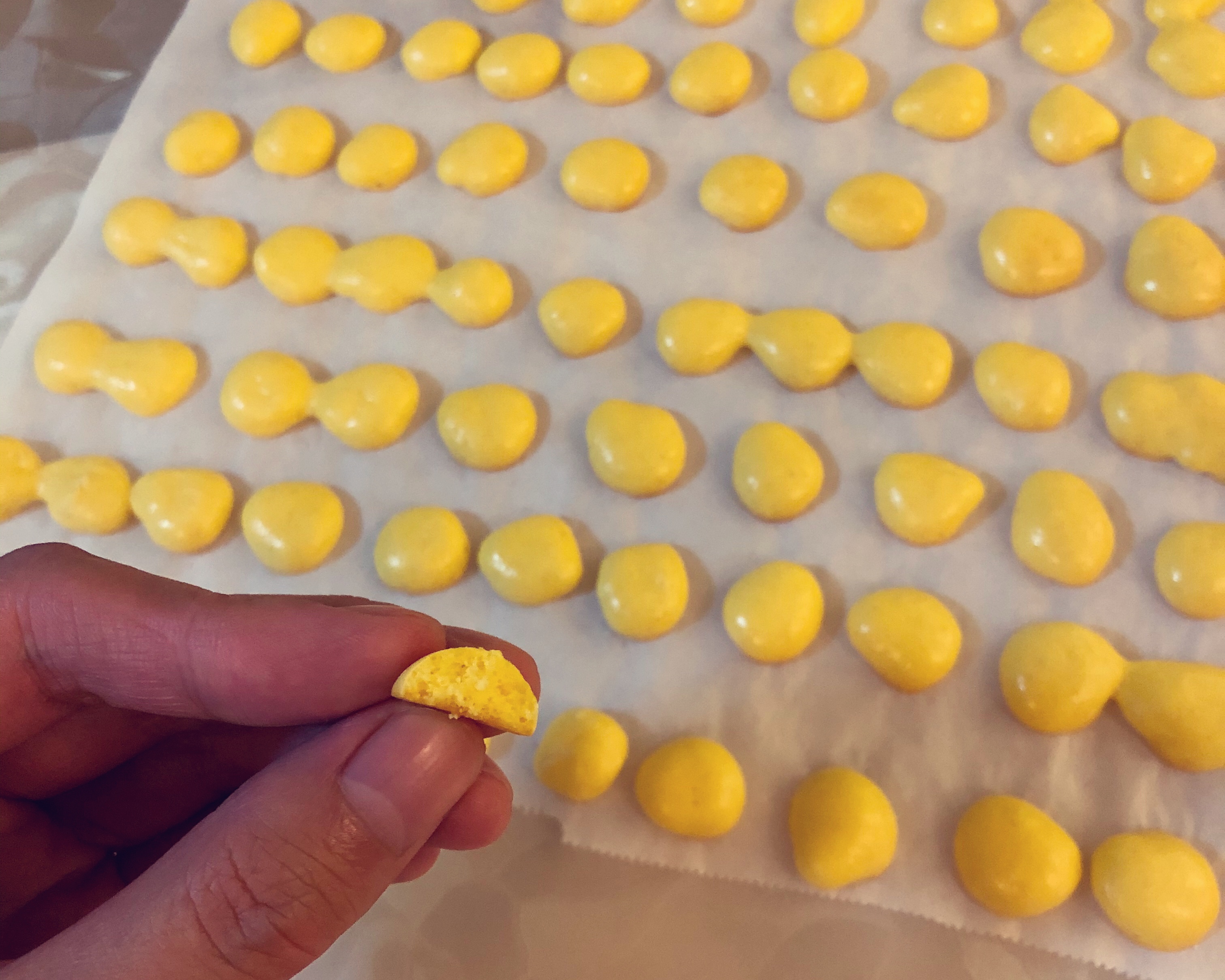成功率超高的蛋黄溶豆的做法 步骤11