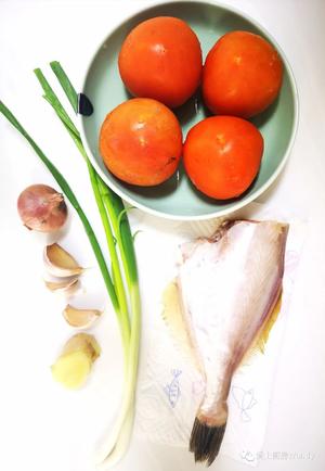 西红柿烩剥皮鱼的做法 步骤1