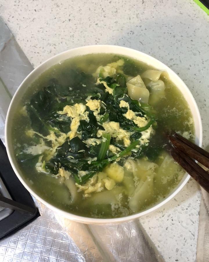 黄金菠菜鸡蛋汤🍲