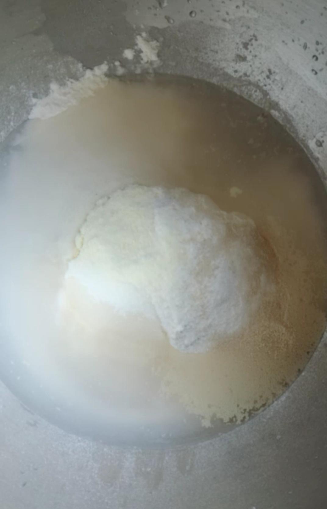 纯奶手撕吐司的做法 步骤1