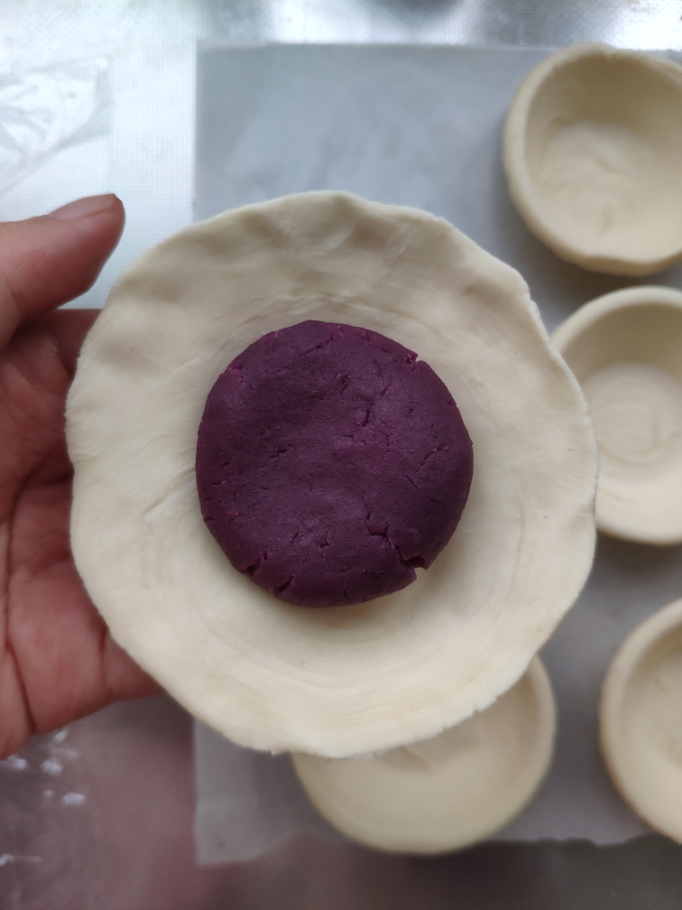 用蛋挞皮做超级好吃懒人版【紫薯酥】的做法 步骤6