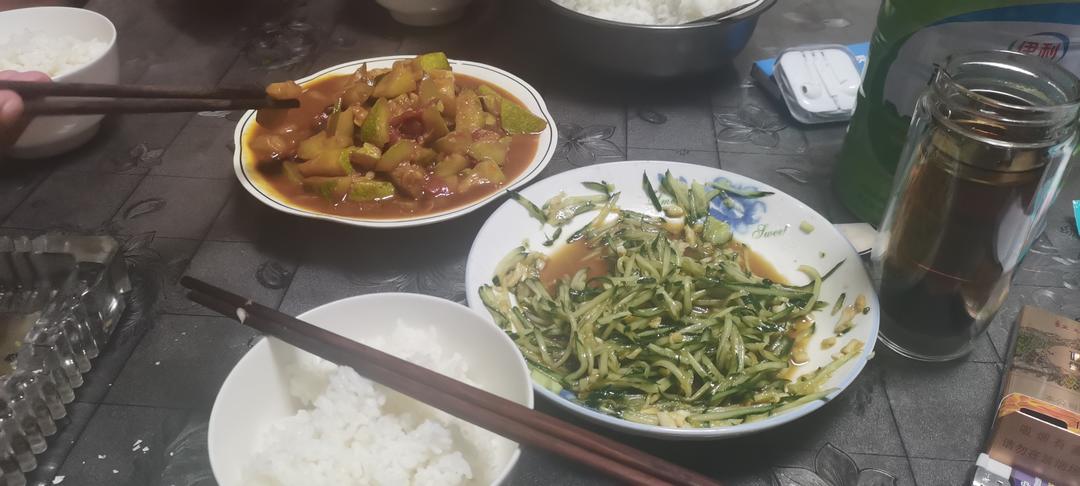 西红柿炒北瓜