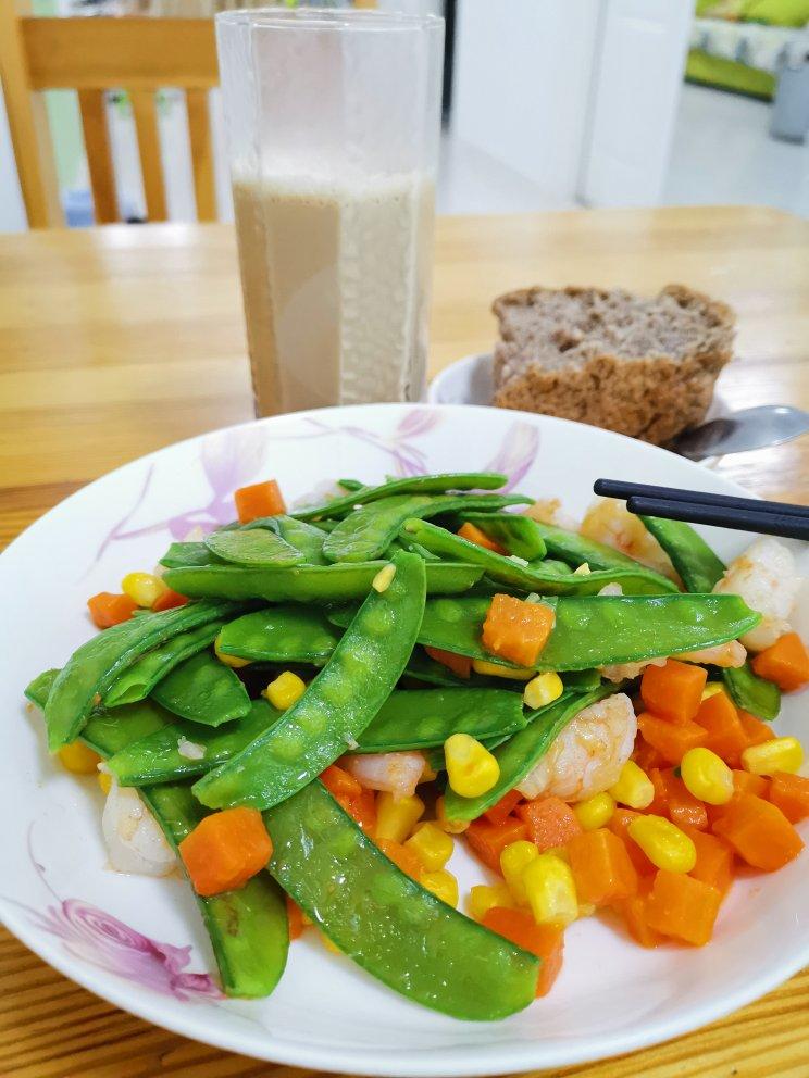 超脆爽的荷兰豆炒香肠