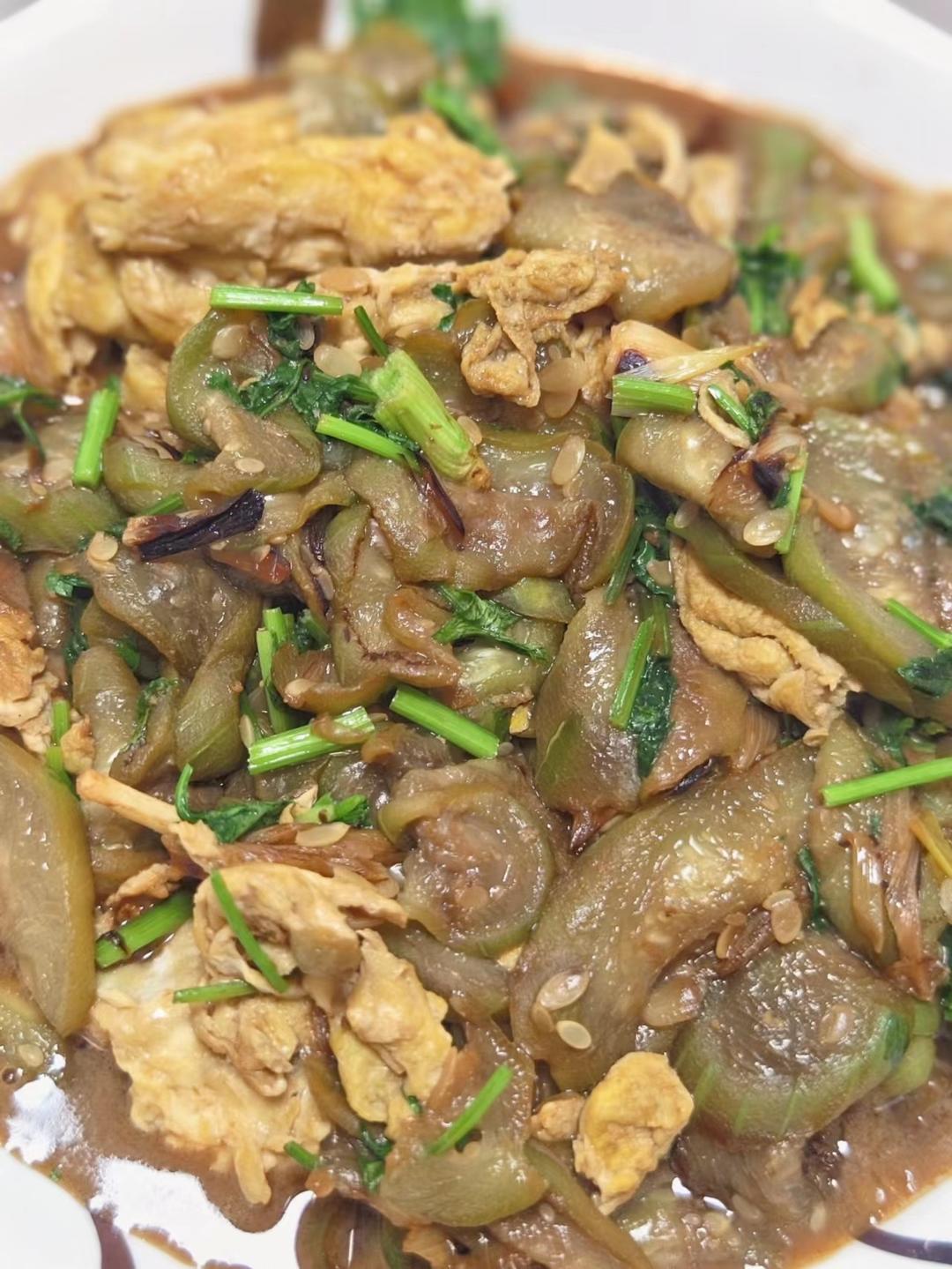 丝瓜炒鸡蛋