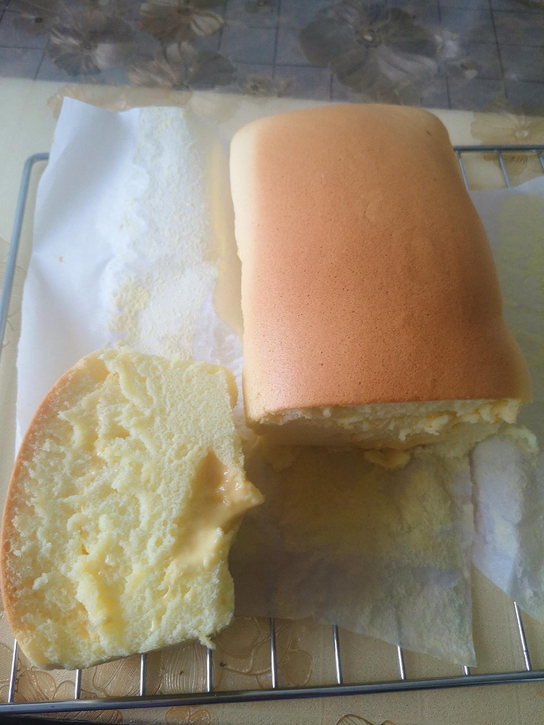 堪比柯基屁股
爆浆芝士🧀古早蛋糕